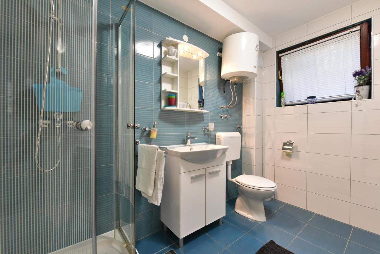 Lovely Apartment In The Groundfloor 扎达尔 外观 照片