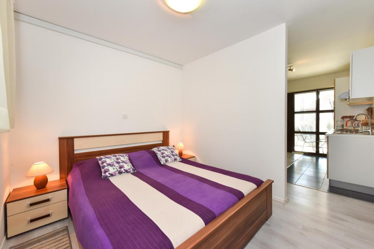 Lovely Apartment In The Groundfloor 扎达尔 外观 照片
