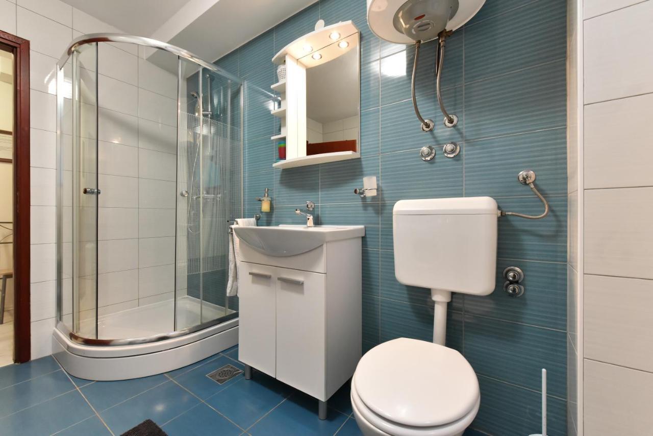 Lovely Apartment In The Groundfloor 扎达尔 外观 照片